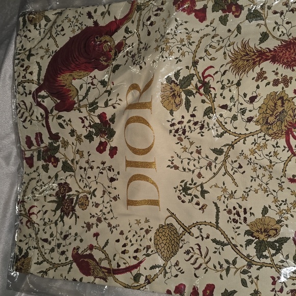 DIOR "Chinese NY" Red Tiger Tote Bag - Picture 1 of 3
